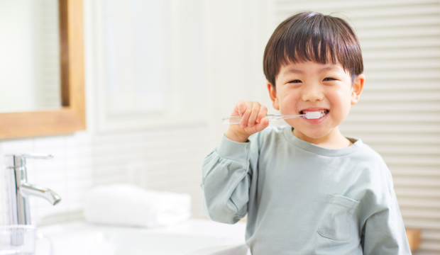 Dentist, cosmetic dentist, dentak implants, tooth broken, dental emergency